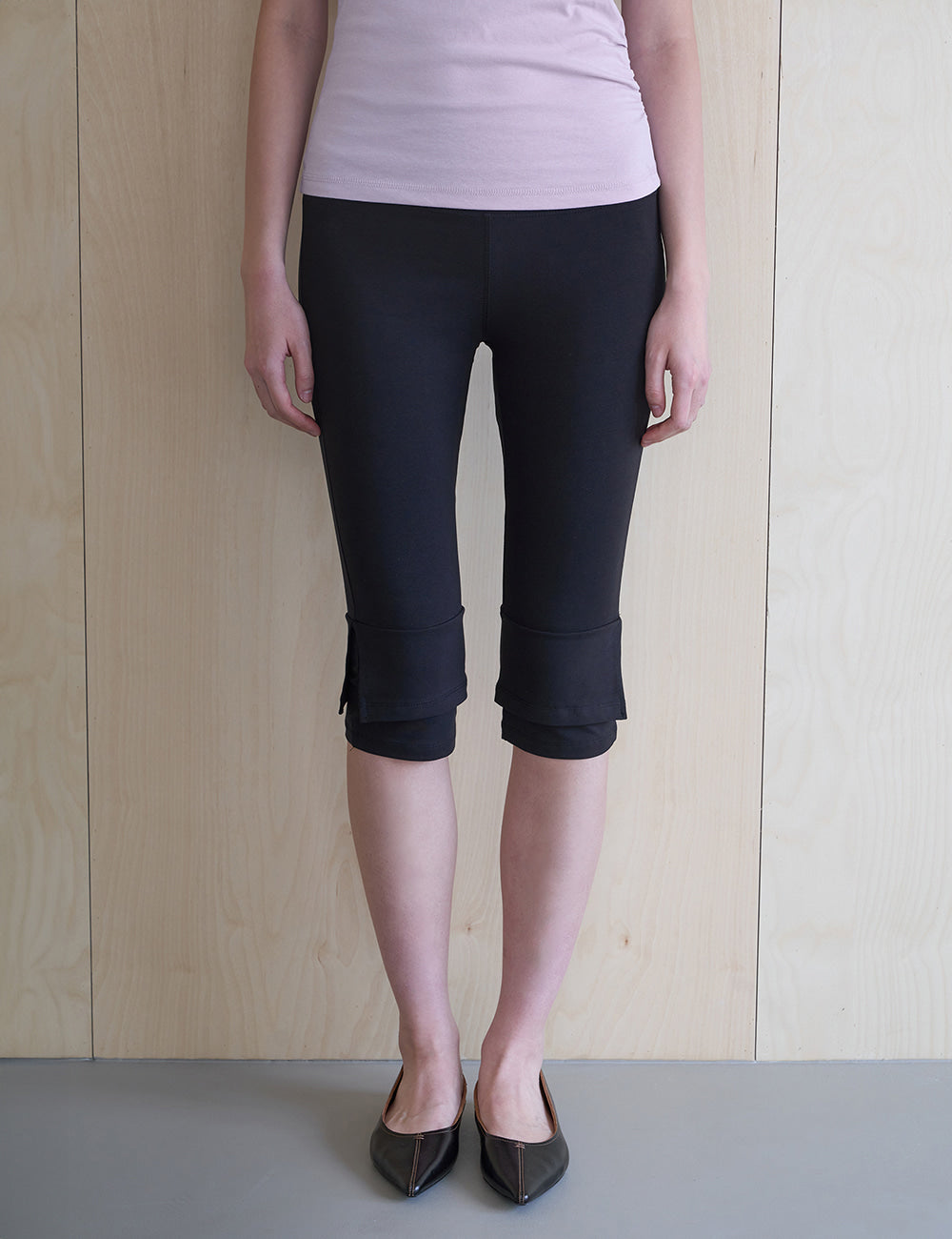 safari-sula-explore-ss-26-layered-capri-leggings-in-black-black-s
