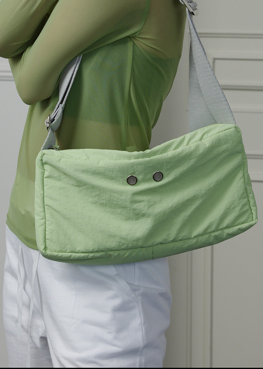 woohwa-fw-26-vent-square-bag-green-green-s