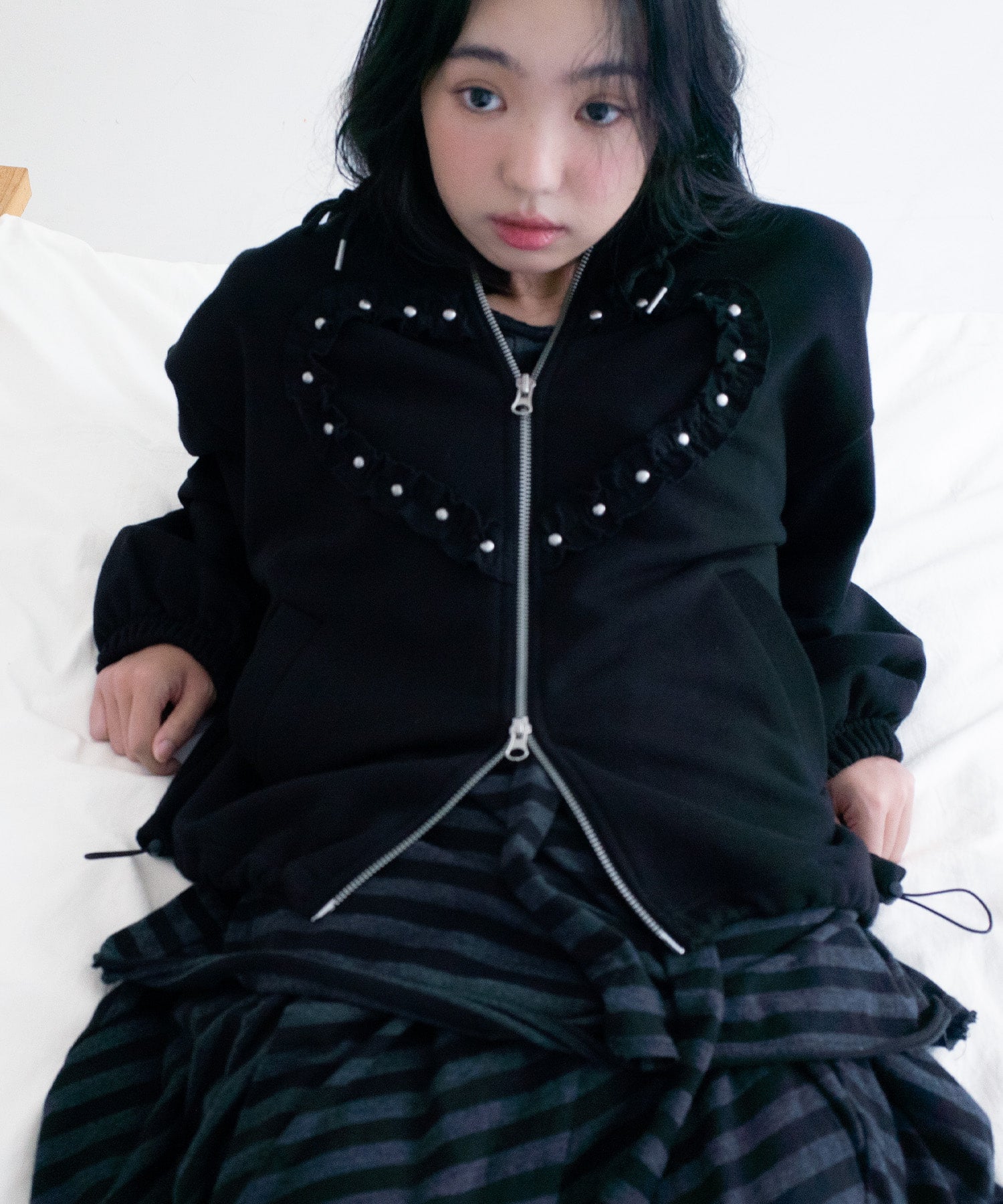 fun-from-fun-fw-25-frill-heart-hoodie-black-black-s