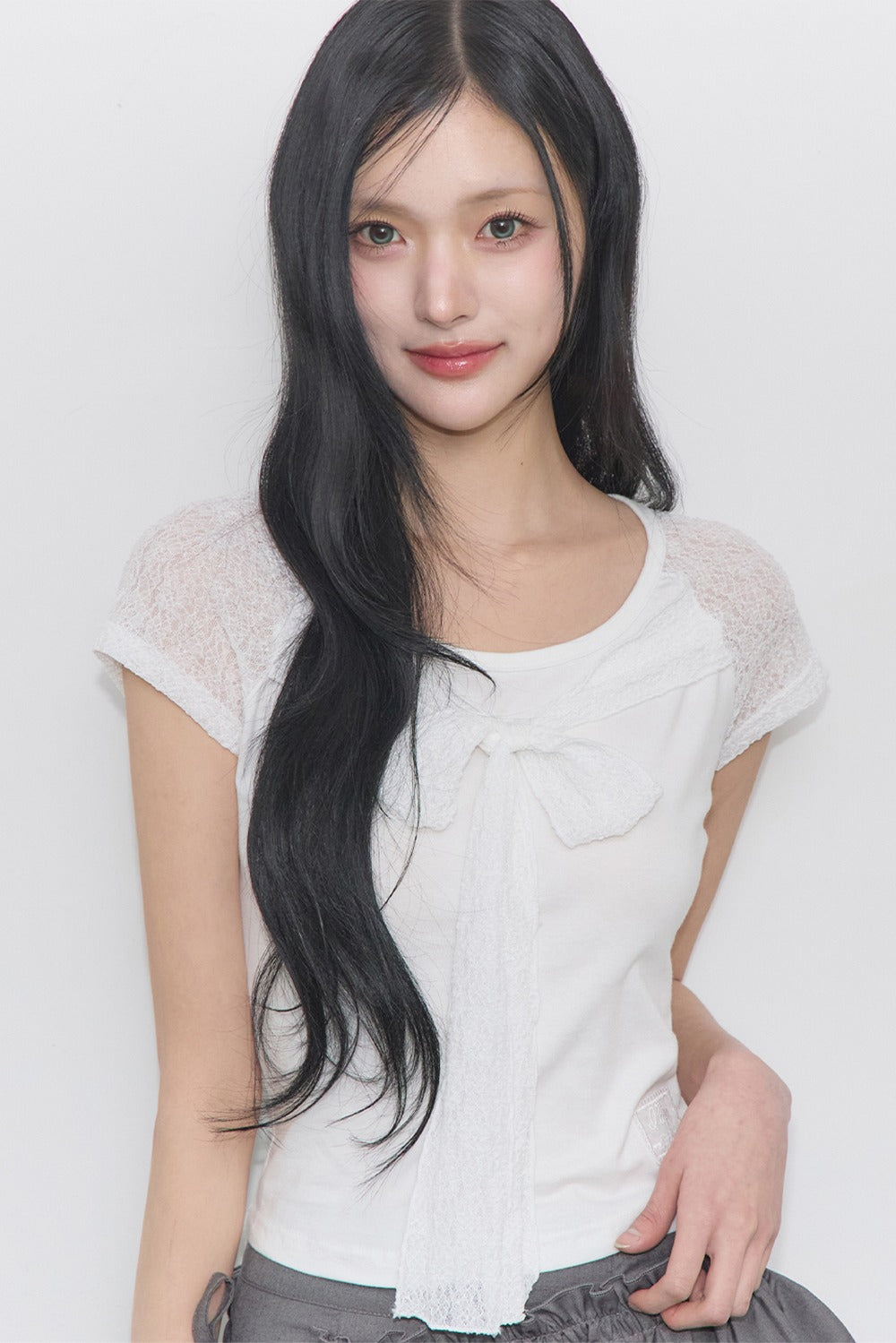 illigo-ss-26-lace-ribbon-contrast-t-shirt-white-white-s
