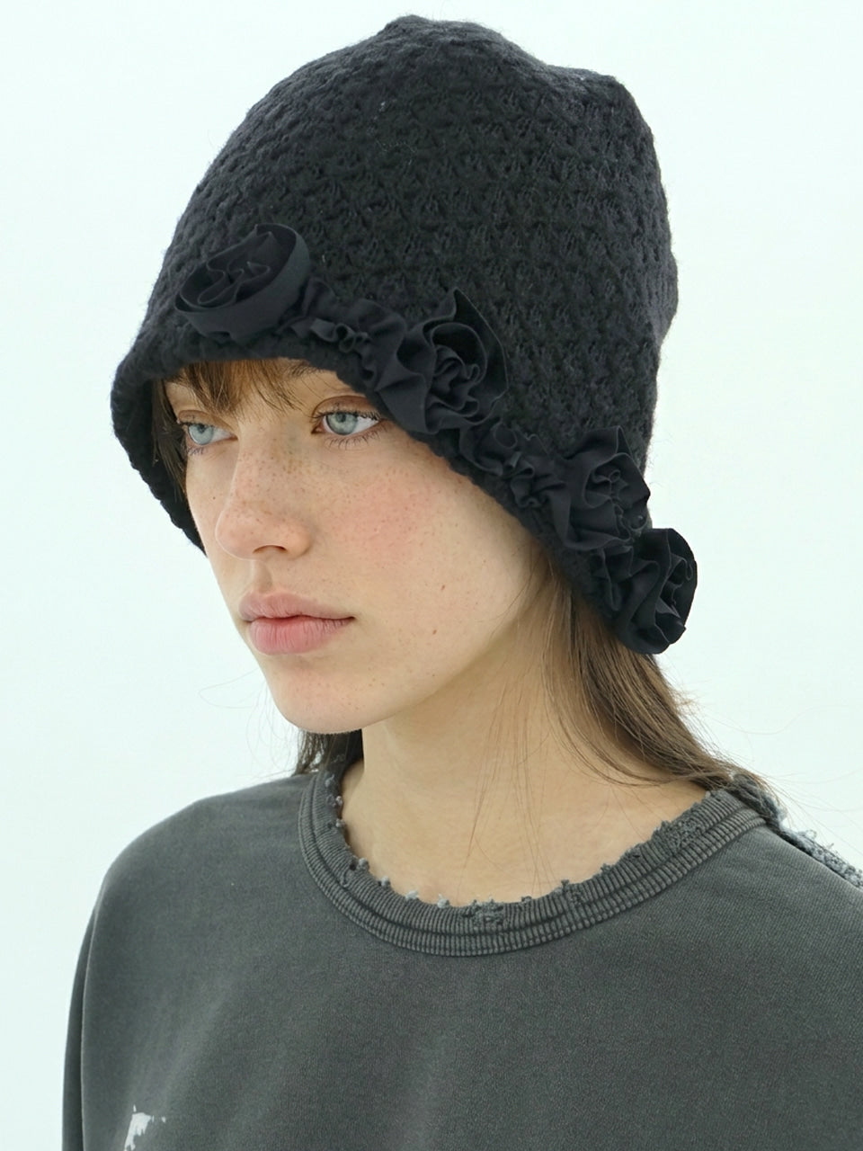 the-greatest-fw-26-rose-tape-beanie-bk-black-s