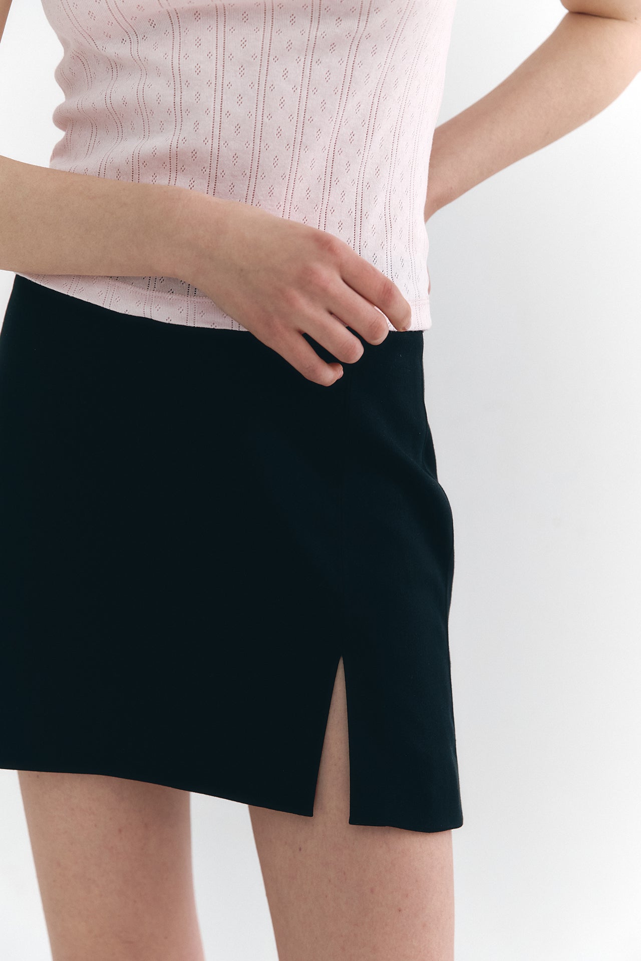 moilly-ss-25-aline-ribbon-skirt-black