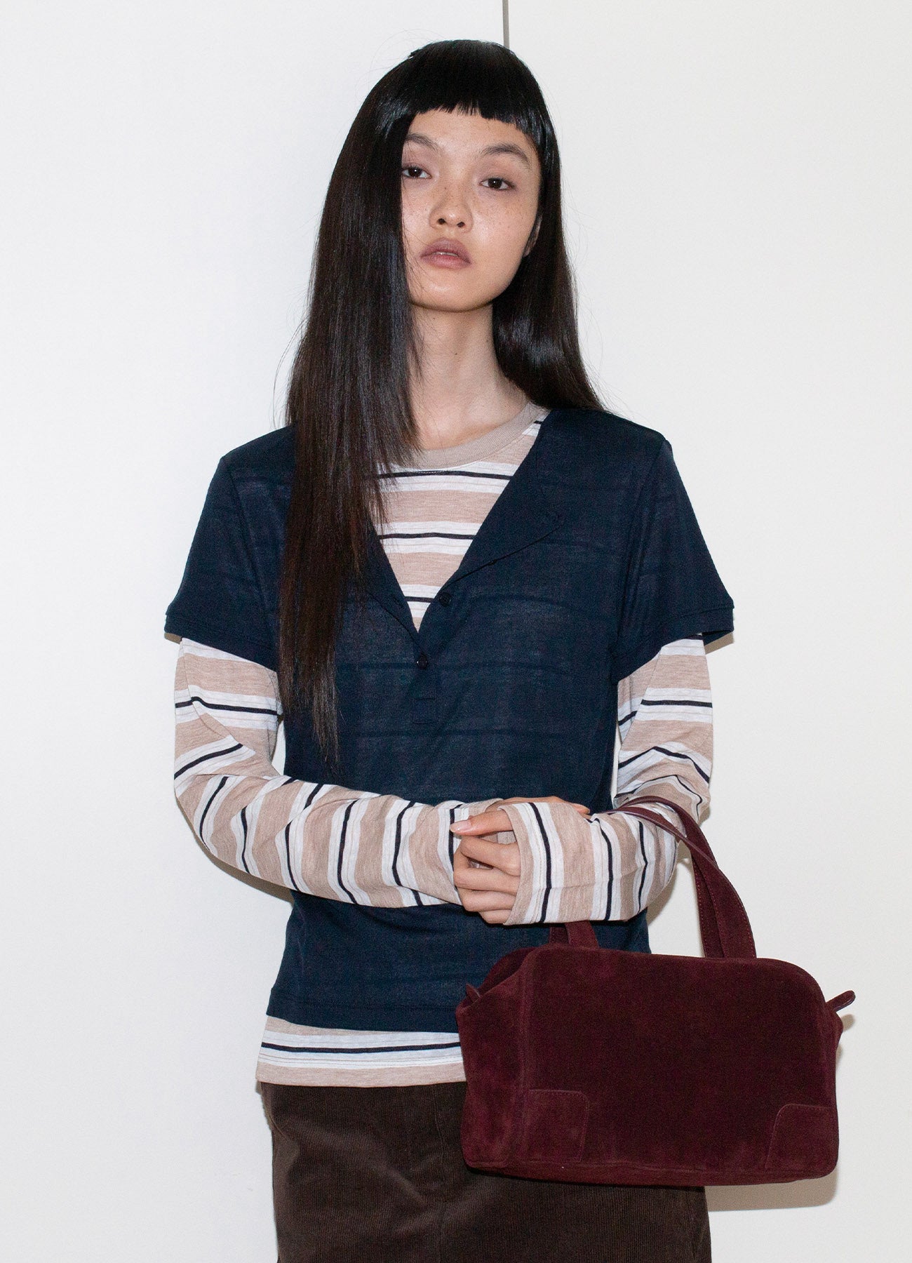 yahn-sisi-fw-25-soft-button-up-short-sleeve-top-navy-navy-s