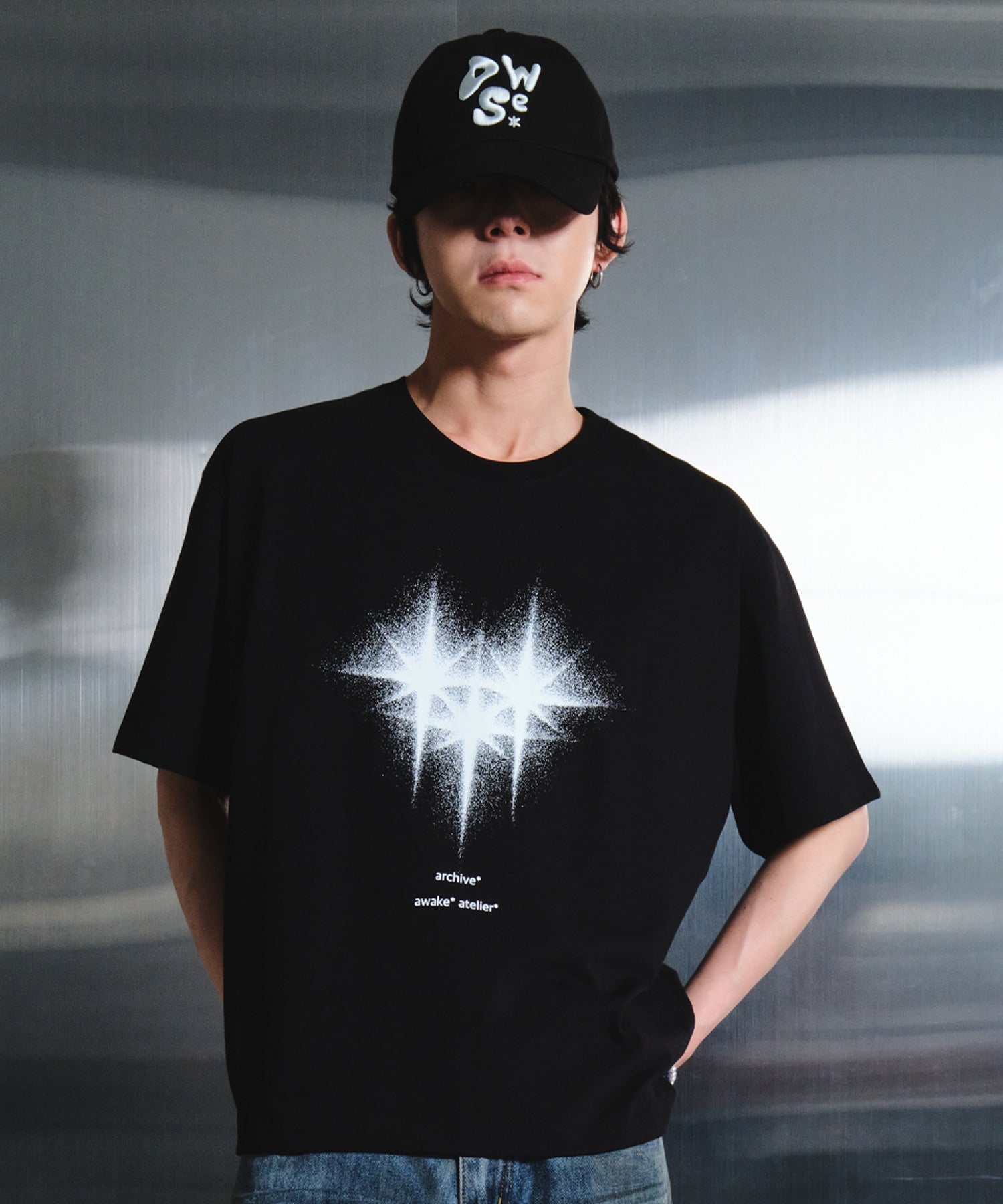 dwscompany-ss-25-dazzling-graphic-tshirt-(black)