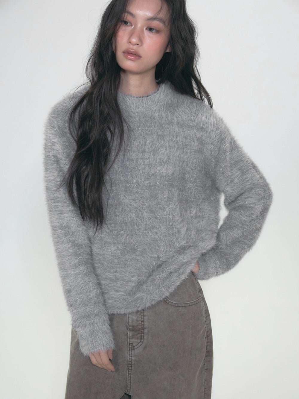 call-out-new-year-fw-25-cony-lips-hairy-knit-gray-gray-s