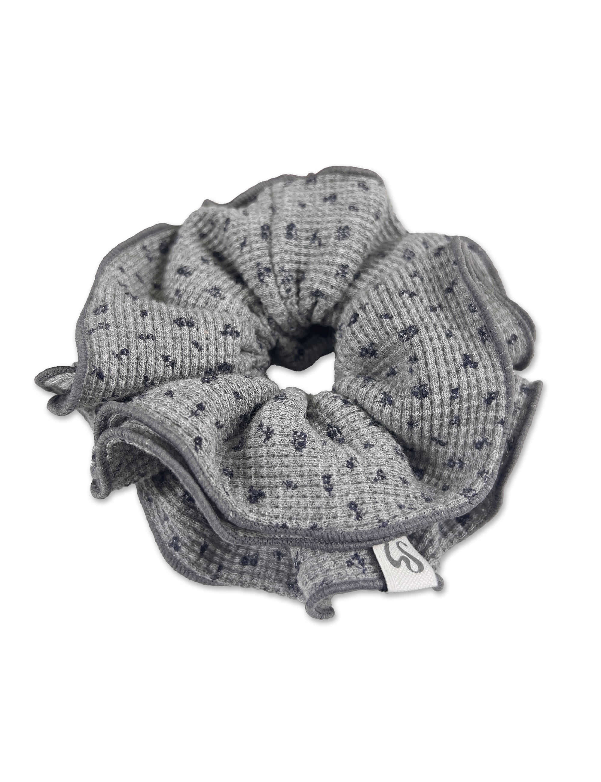 ugly-shadow-fw-25-flower-waffle-scrunchie-grey-grey-s