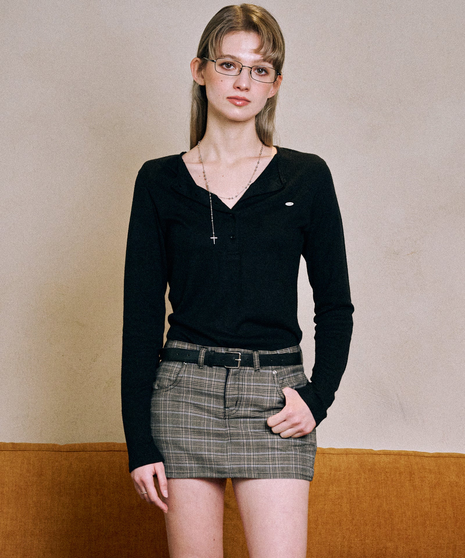 dear-me-ss-25-basic-henley-tshirt-(black)