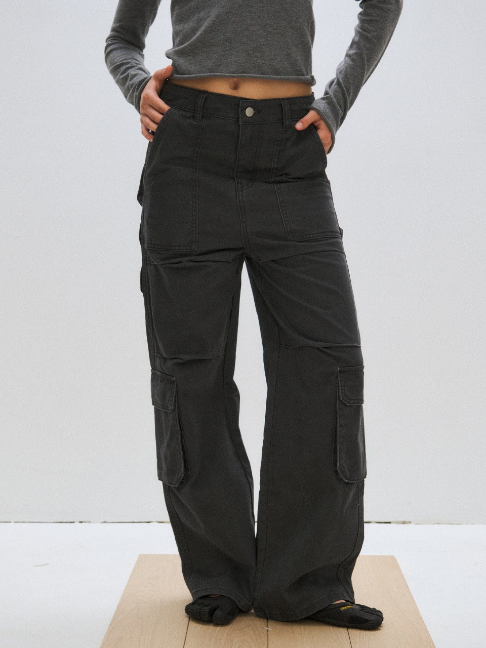plzproject-fw-25-carpenter-parachute-pants-charcoal-charcoal-s