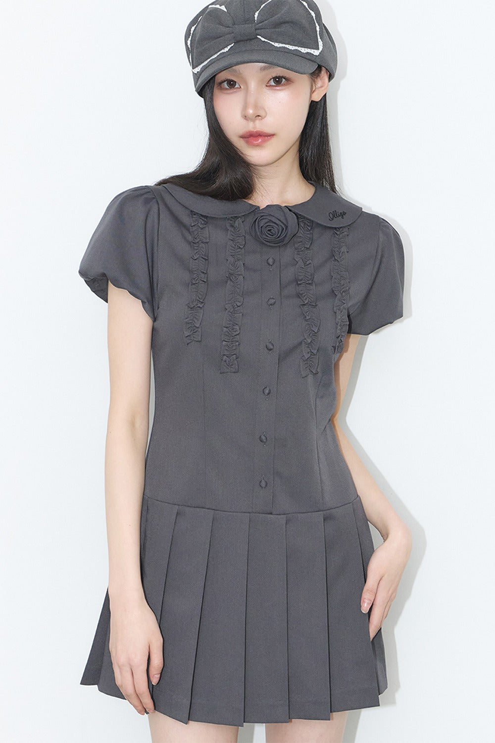 illigo-ss-26-rose-pleated-mini-dress-charcoal-charcoal-s