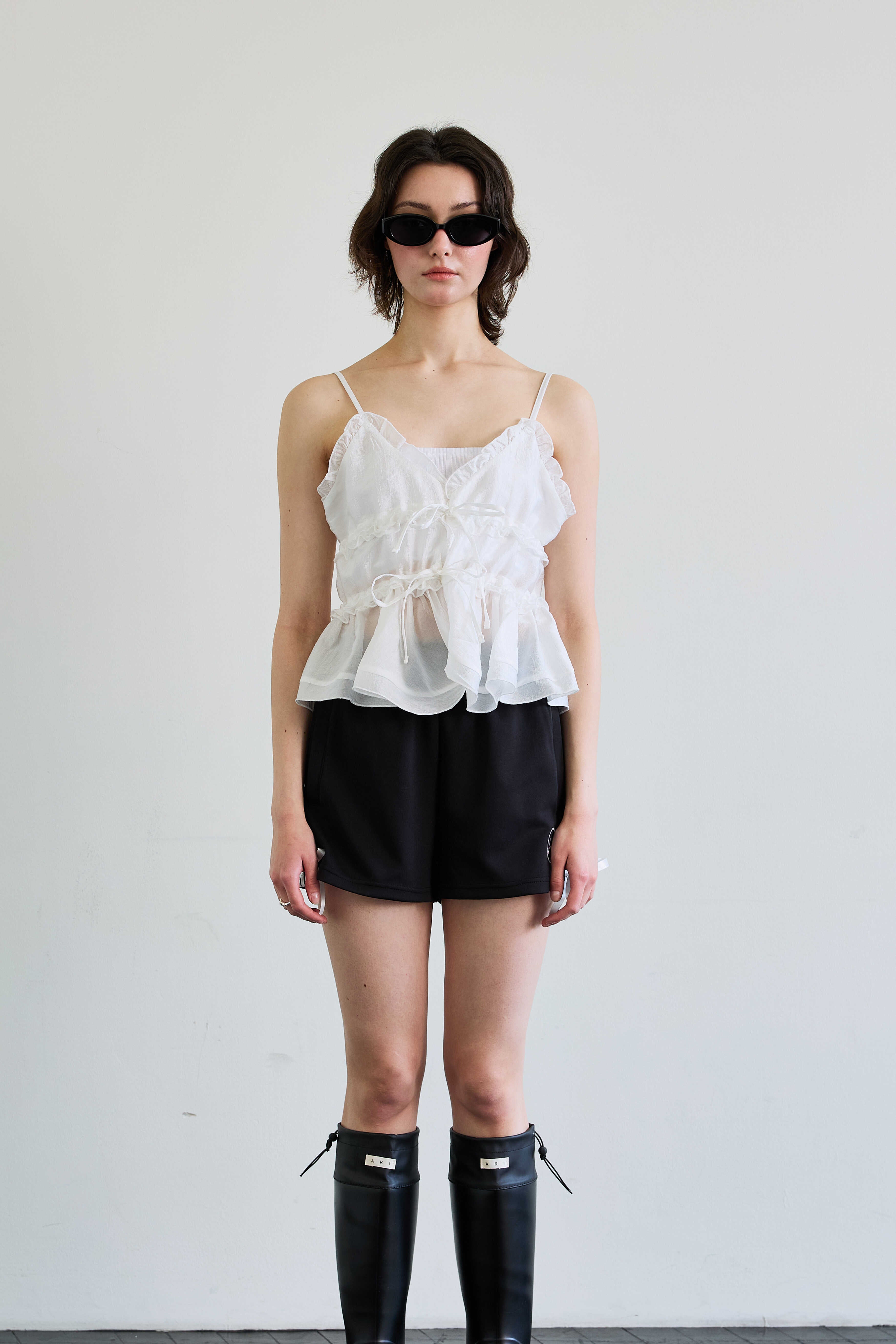 ari-ss-25-genie-sleeveless-top-/-white