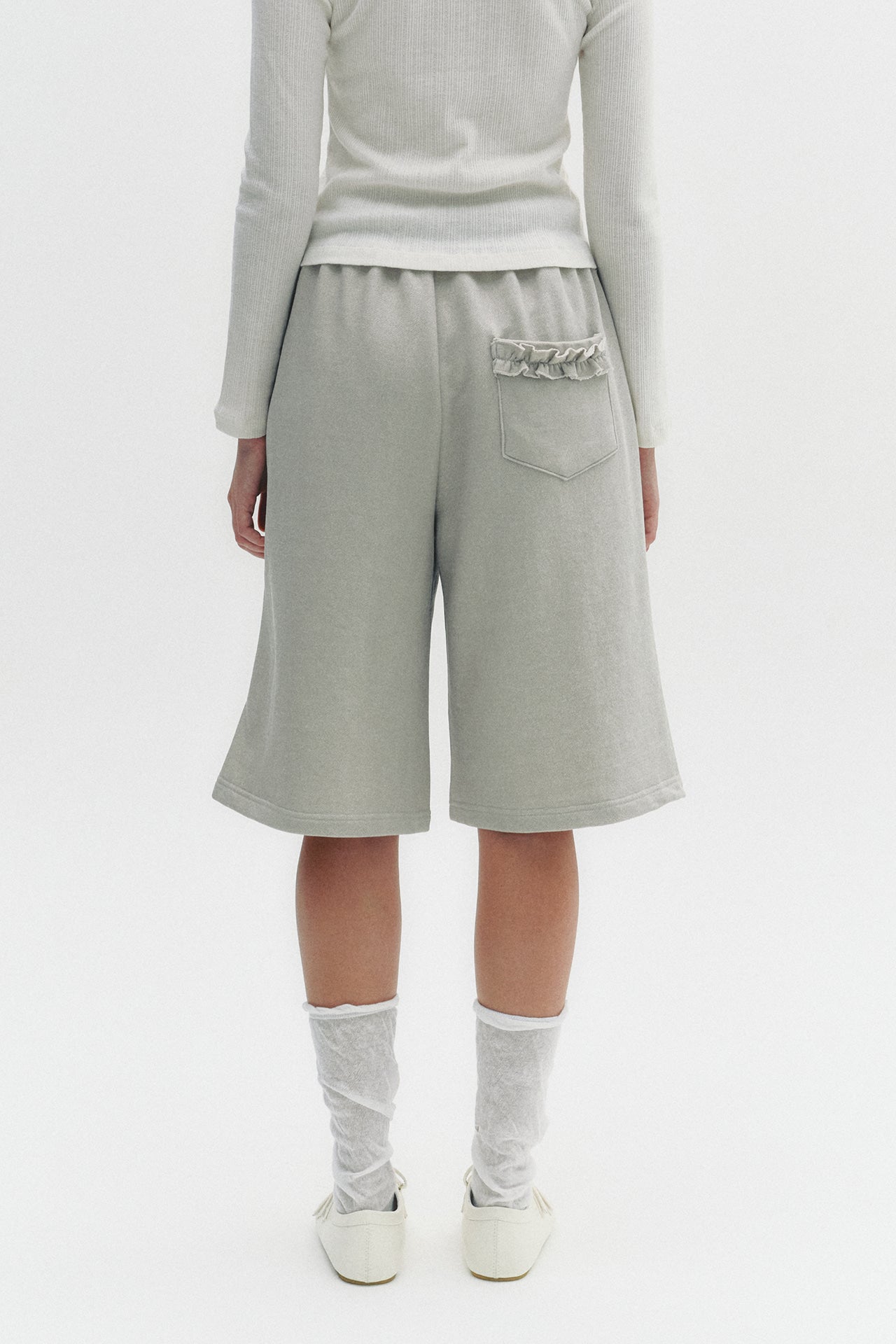 moilly-fw-25-pigment-frill-bermuda-pants-beige-beige-s