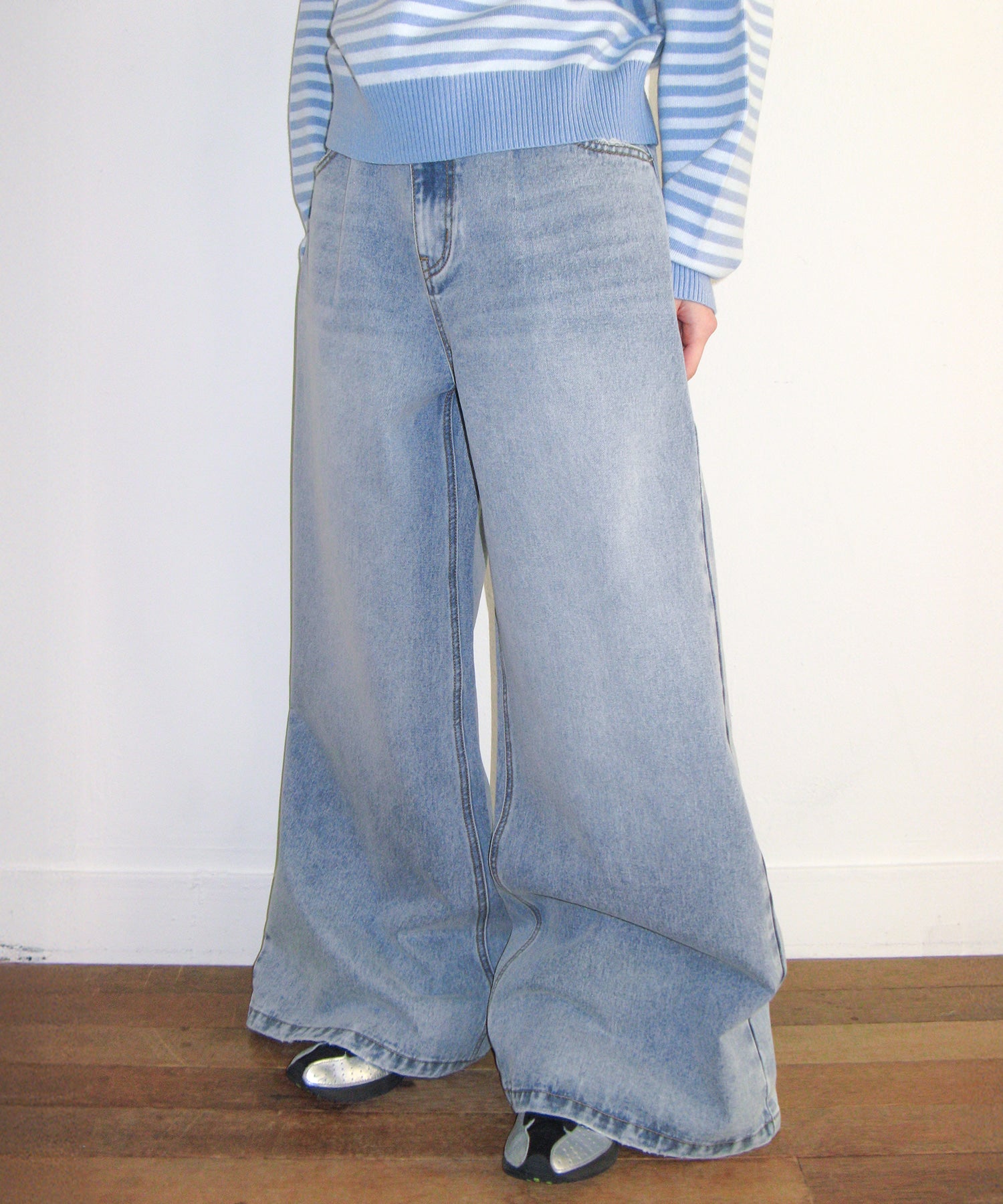 ames-worldwide-ss-26-flared-denim-pants-light-blue-light-blue-s