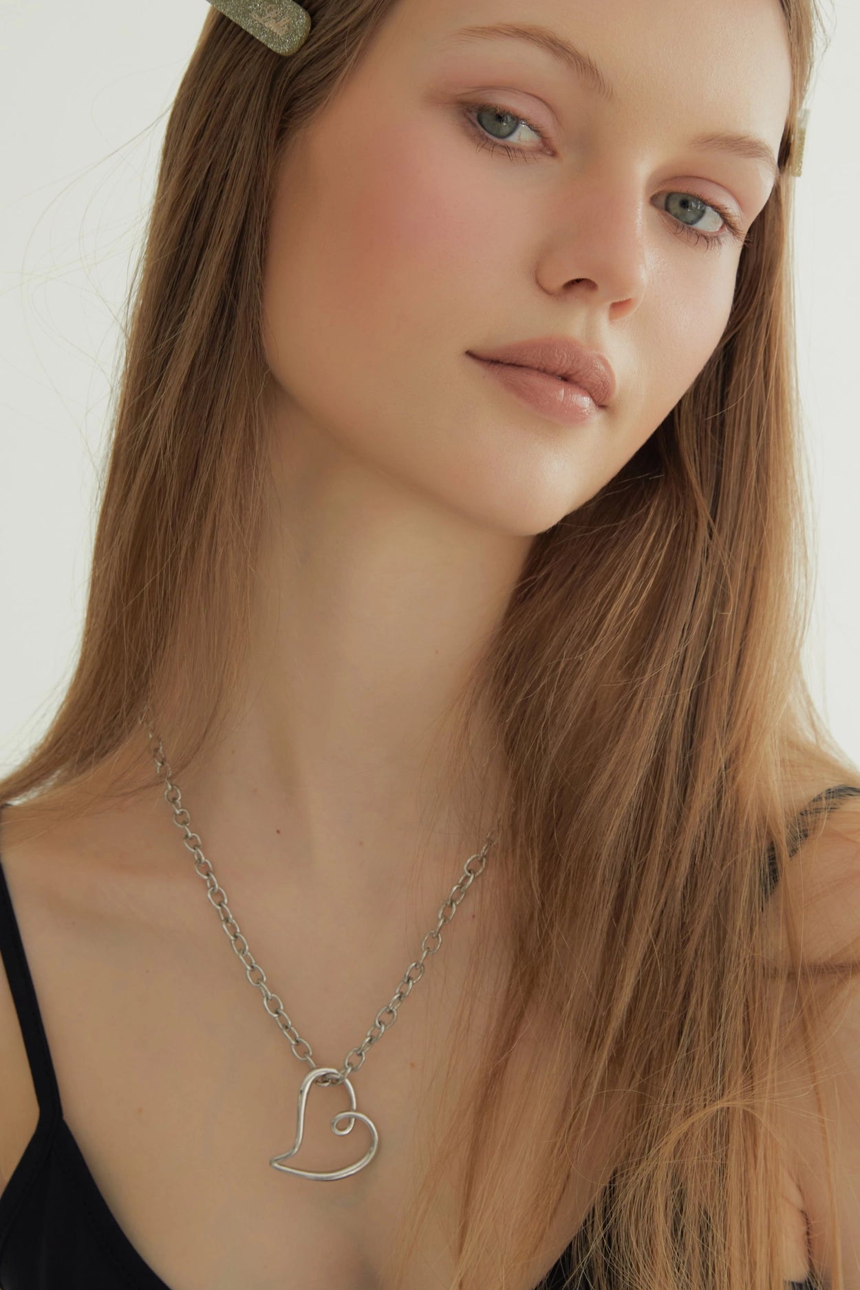 lolla-seasonless-playheart-necklace