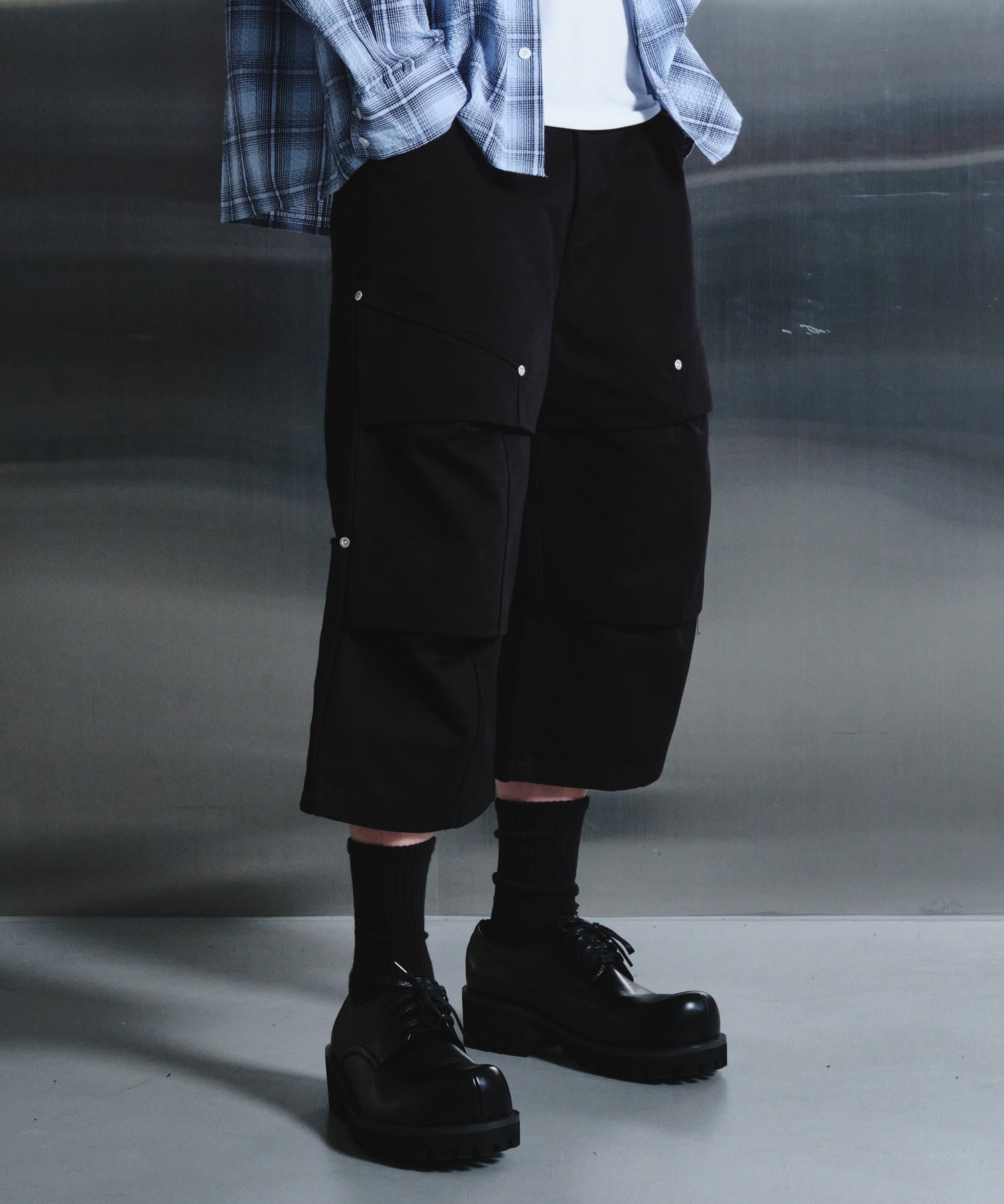 dwscompany-ss-25-carpenter-bermuda-pants-(black)