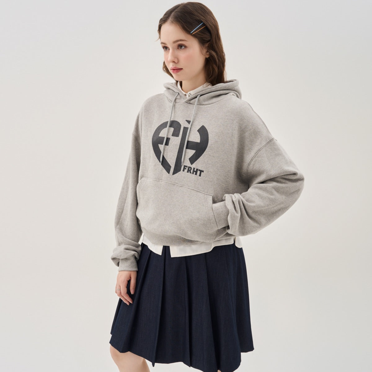 freiheit-ss-26-semi-crop-logo-heart-symbol-hoodie-gray-s