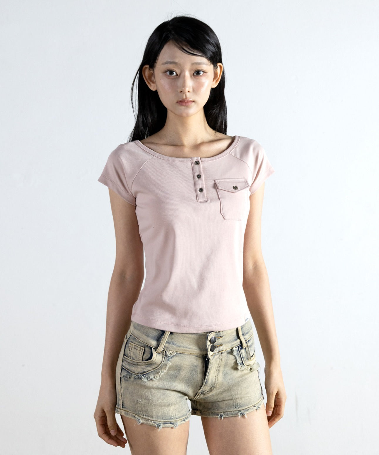 magoren-seoul-fw-26-pocket-henley-neck-t-shirt-pale-pink-pale-pink-s