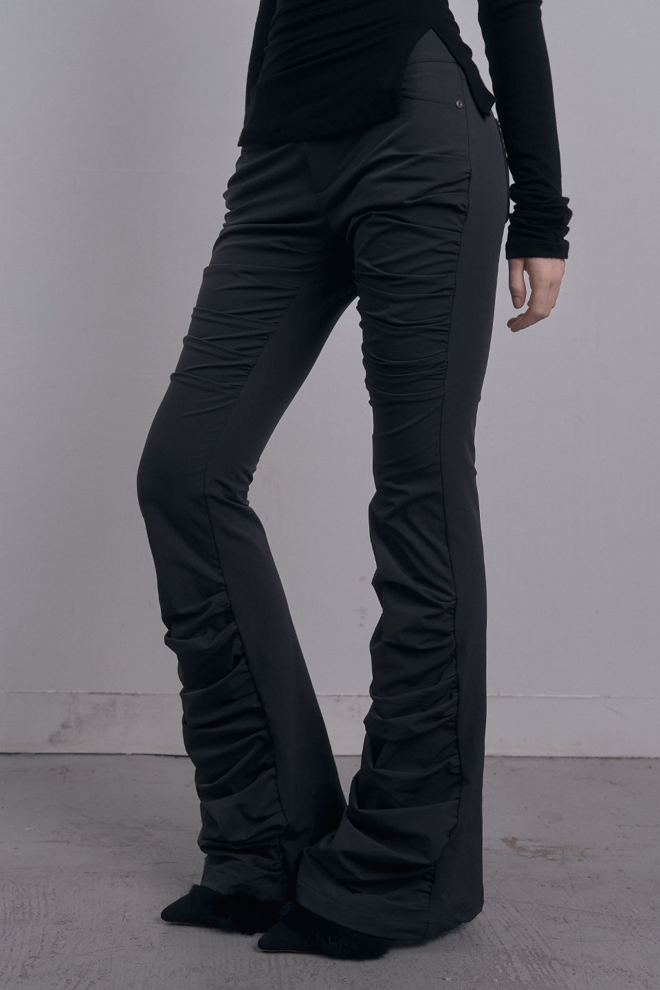 damio-fw-26-ruched-bootcut-pants-charcoal-charcoal-s