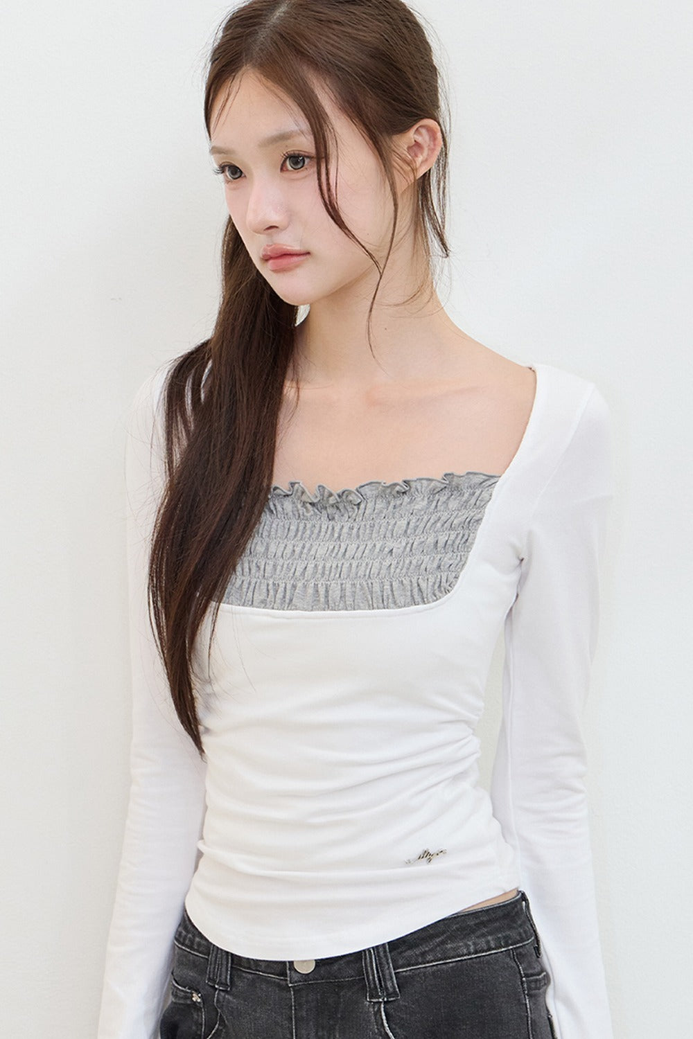 illigo-fw-26-smocked-square-neck-long-sleeve-white-white-s