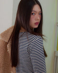 snuggiest-fw-26-solene-boat-neck-stripe-tee-navy-navy-s