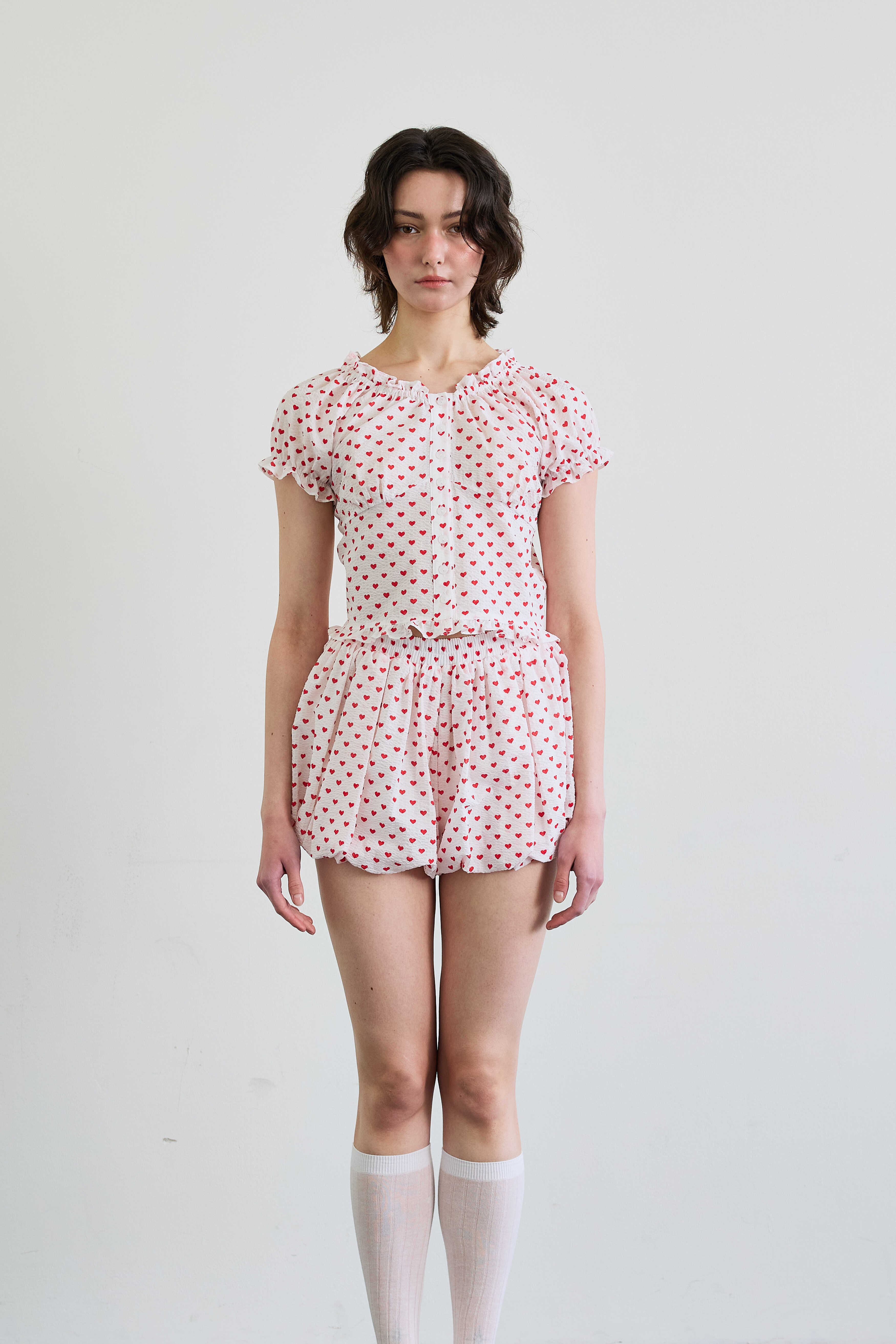 ari-ss-25-mini-heart-two-way-blouse-/-white