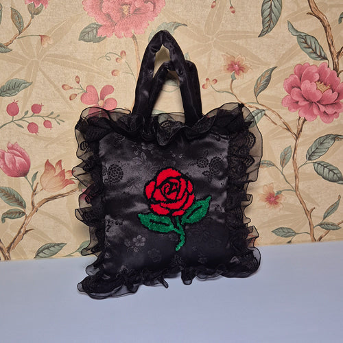 baquemin-fw-25-girls-n-roses-black-s