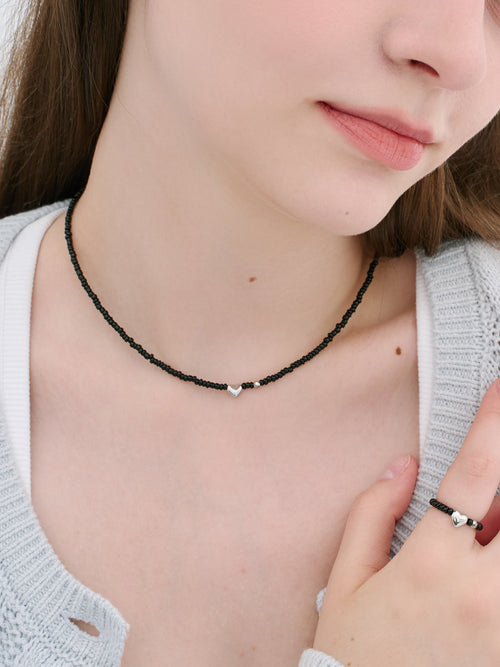 lombrillant-ss-26-heart-black-beads-surgical-necklace-black-s