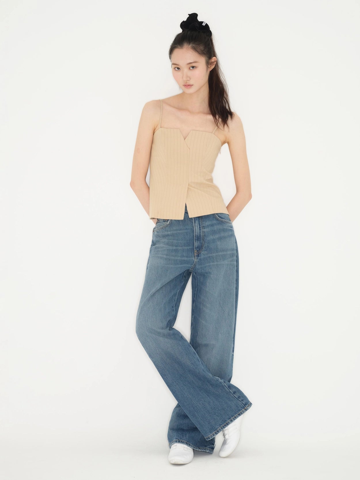 lolla-seasonless-ripple-frill-scrunchie-(black)