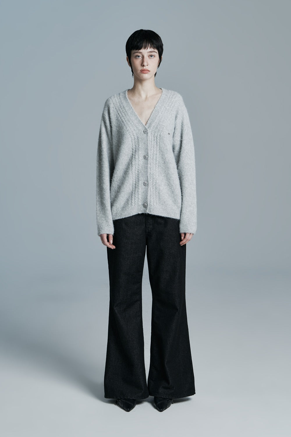 synerjyn-fw-25-joy-knit-cardigan-gray-gray-s