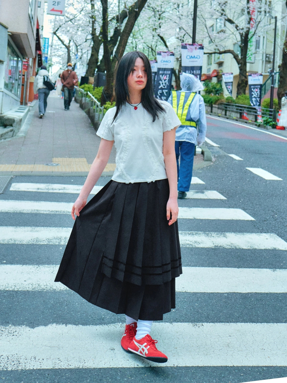 lo-axual-ss-25-double-tape-layerd-long-pleats-skirt_black