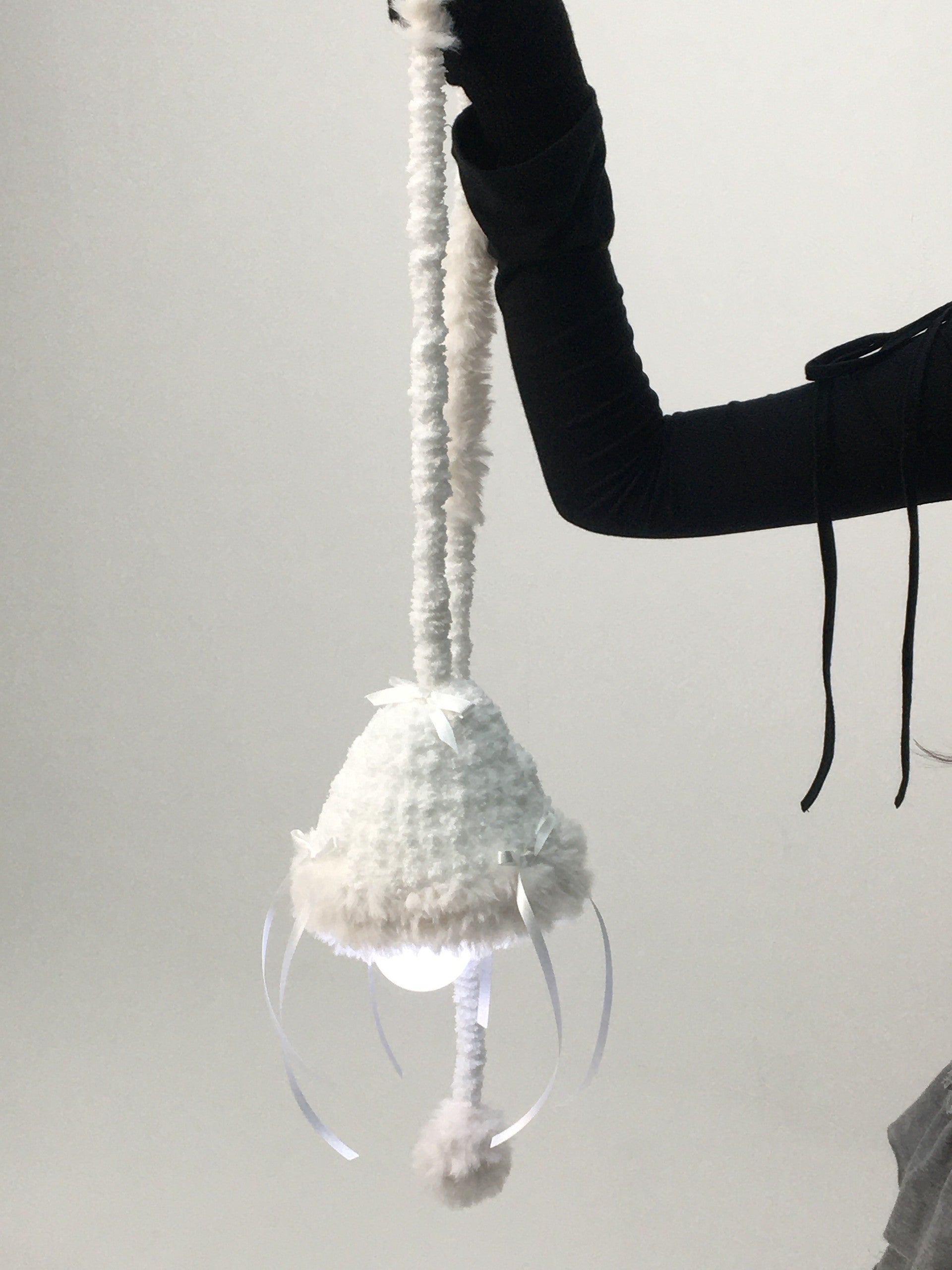 aubrey-fw-25-ribbon-fur-light-white-o