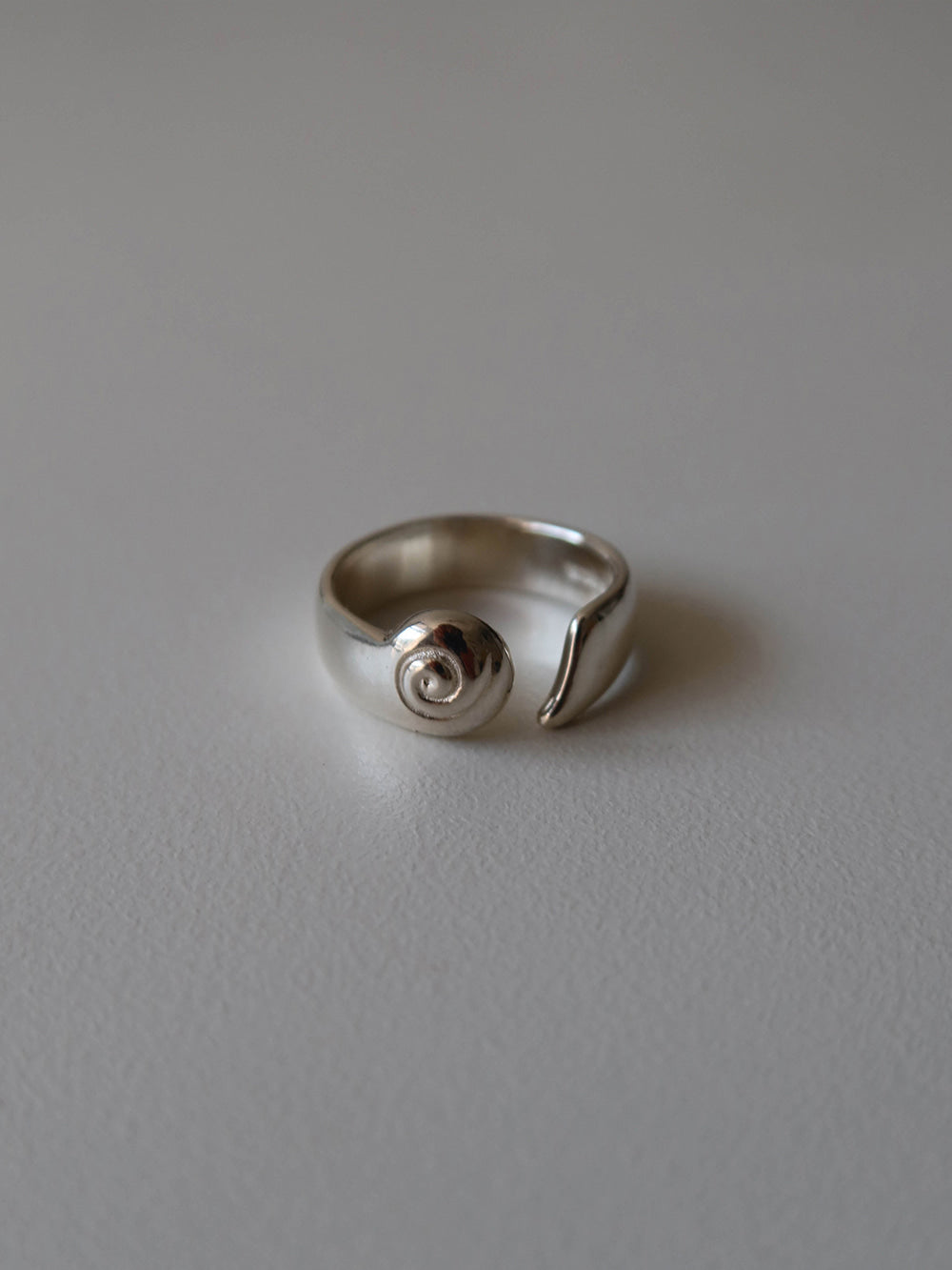 midnight-moment-ss-26-spiral-flat-ring-silver-s