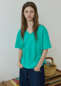 opendoorstudio-ss-26-v-neck-basic-tee-green-green-s