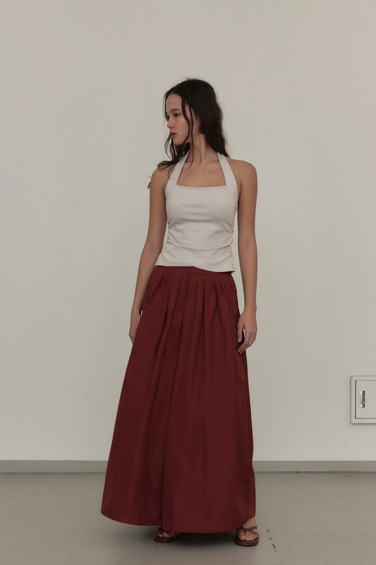 dode-ss-26-viva-flared-pants-burgundy-s