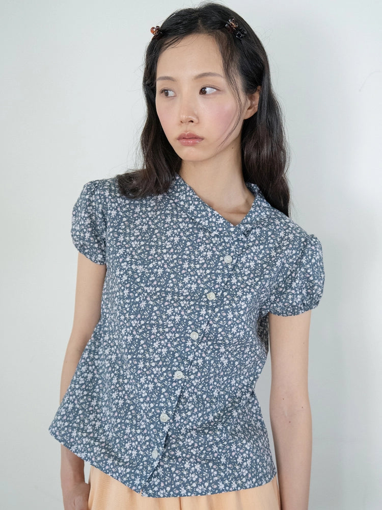 onska-ss-26-petit-flat-collar-blouse-navy-flower-navy-flower-s