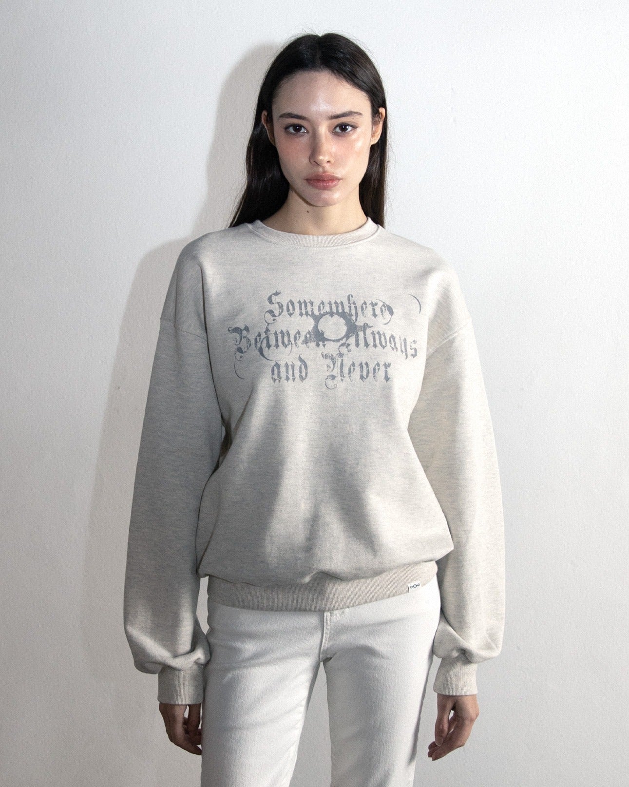 magoren-seoul-ss-26-eclipse-sweatshirt-oatmeal-oatmeal-s