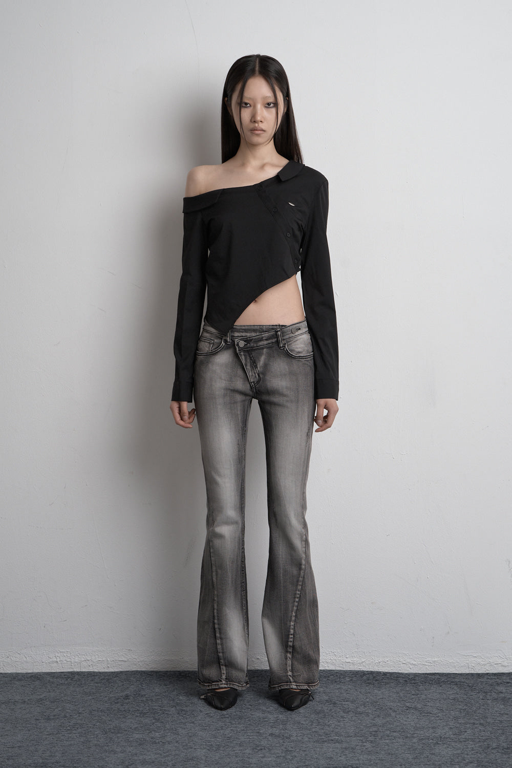 synerjyn-fw-25-flow-unbalanced-crop-shirt-black-black-s