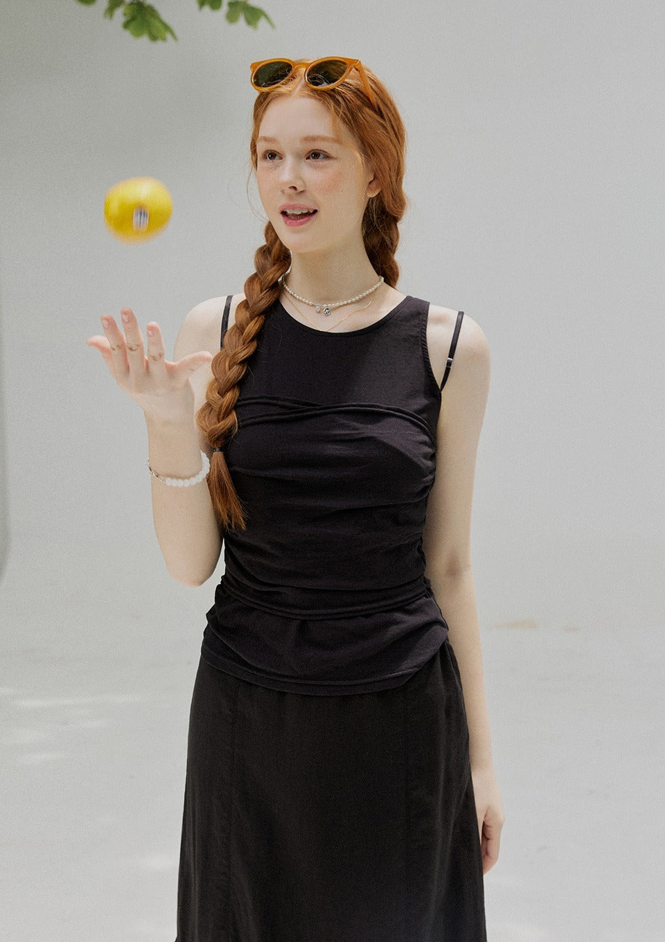 opendoorstudio-ss-25-crossed-sleeveless-black-black-s