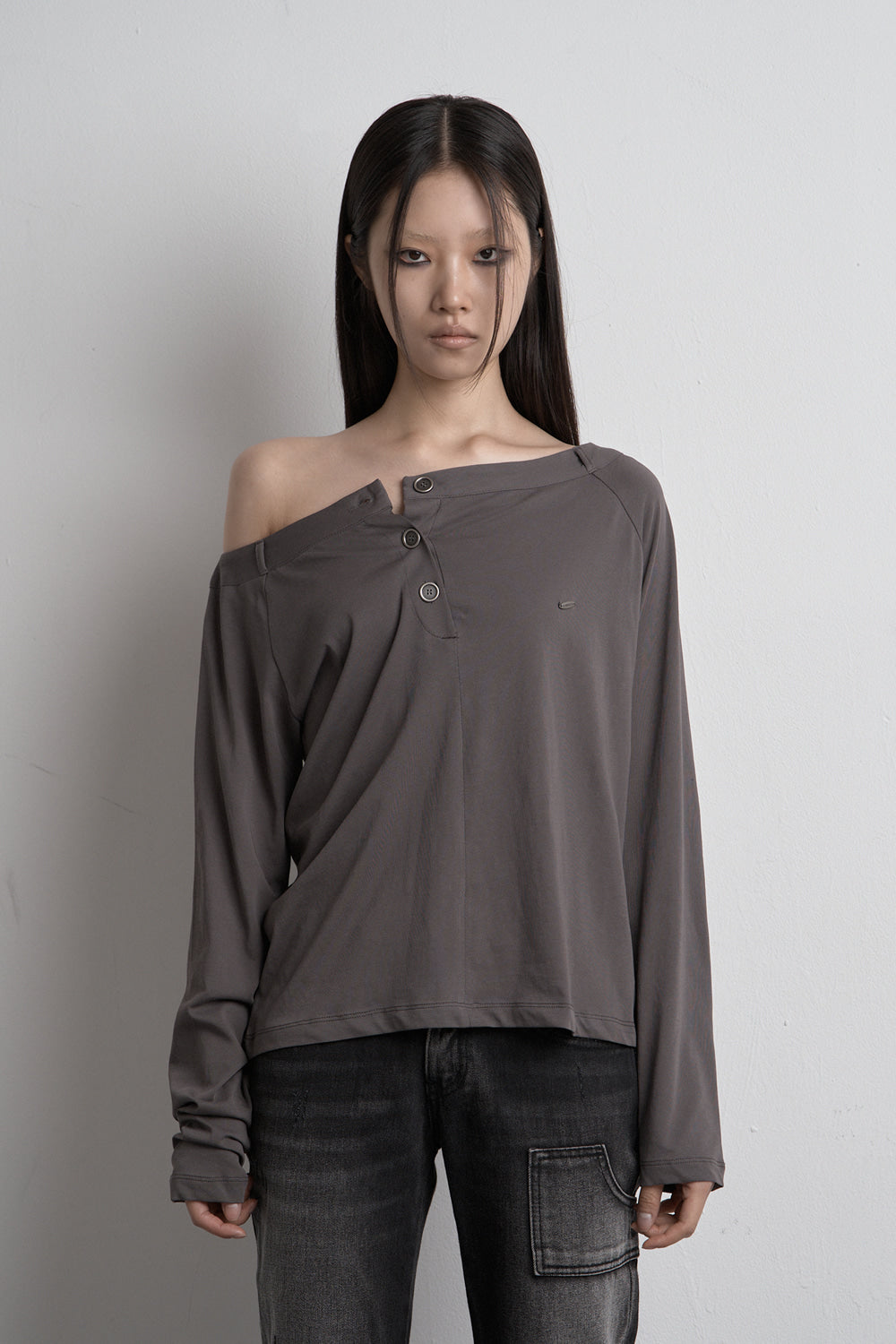 synerjyn-fw-25-fake-pants-long-sleeve-charcoal-charcoal-s