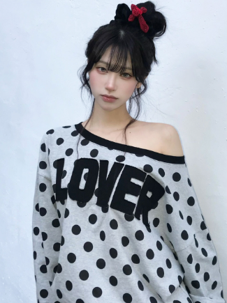 LUV IS TRUE El dot lover one shoulder tee gray