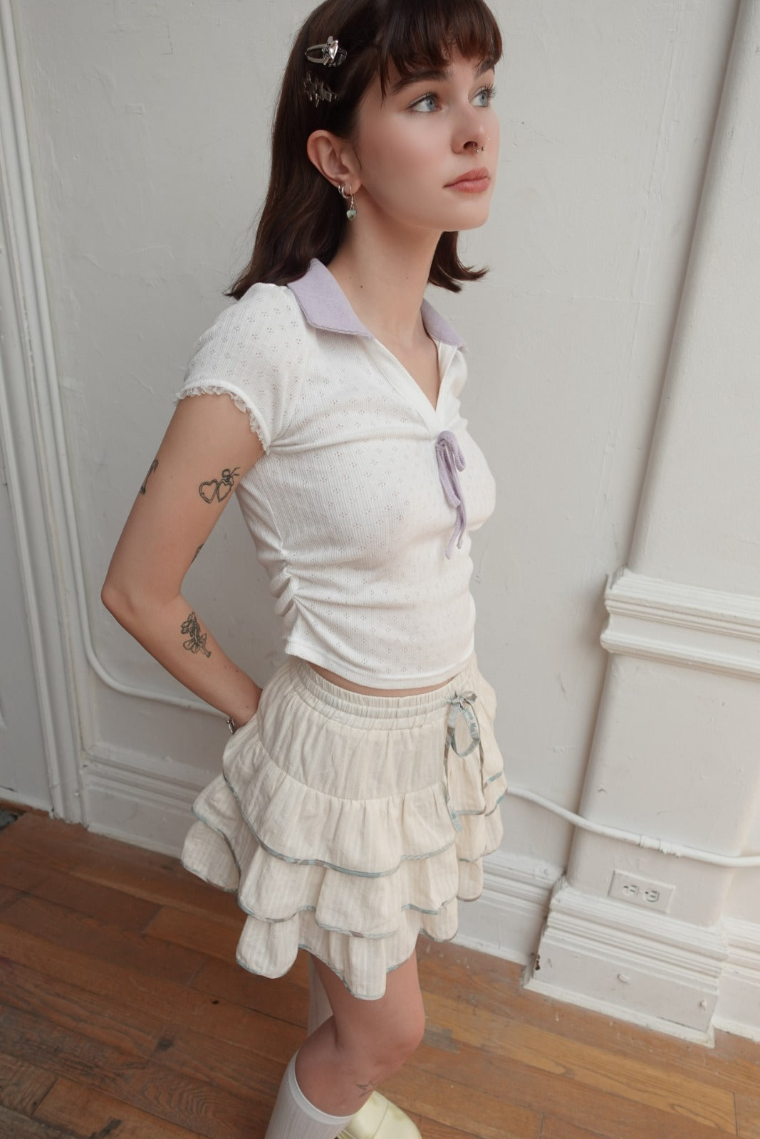 popsiz-ss-25-side-ruched-tshirt-with-ribbon-collar-white-lavender-white-lavender-s