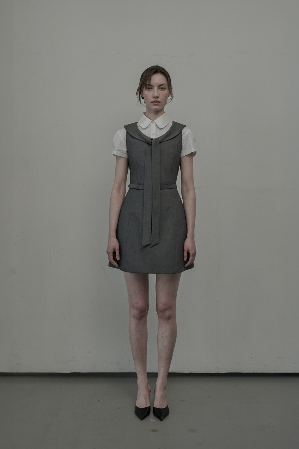 mausoleum-ss-25-scarf-sleeveless-suit-dressgrey