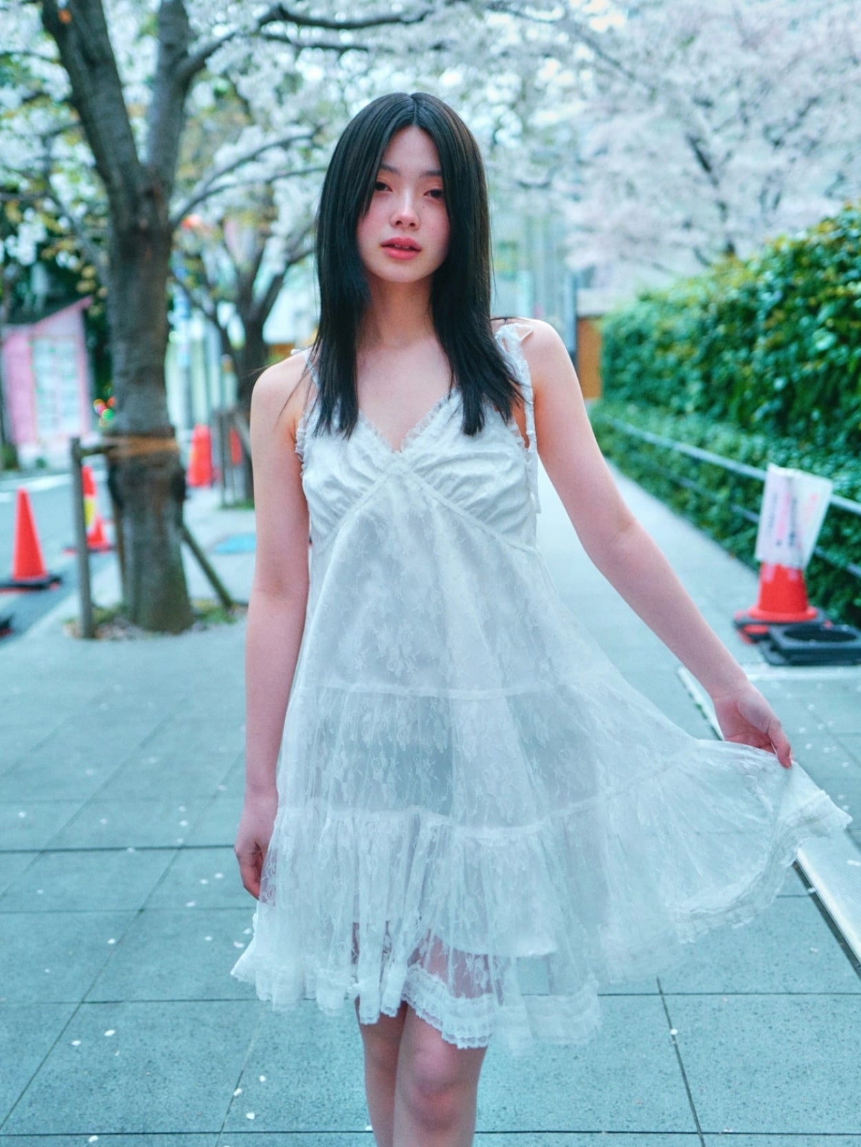 lo-axual-ss-25-lace-trimming-bustier-dress_white