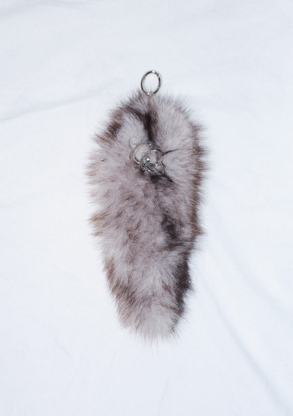 cherryquiri-fw-25-chubby-fur-tail-keyring-beige-beige-s