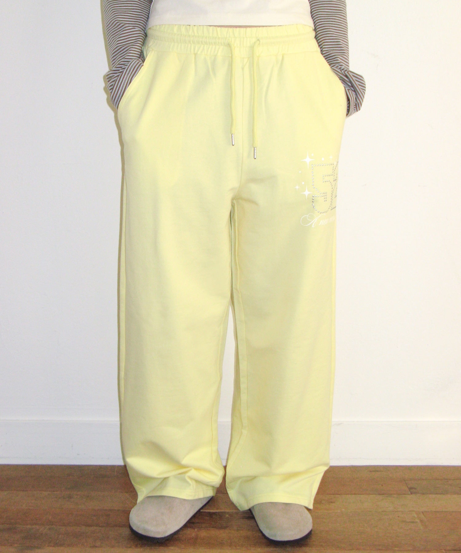 ames-worldwide-ss-26-52-hotfix-sweat-pants-yellow-yellow-s