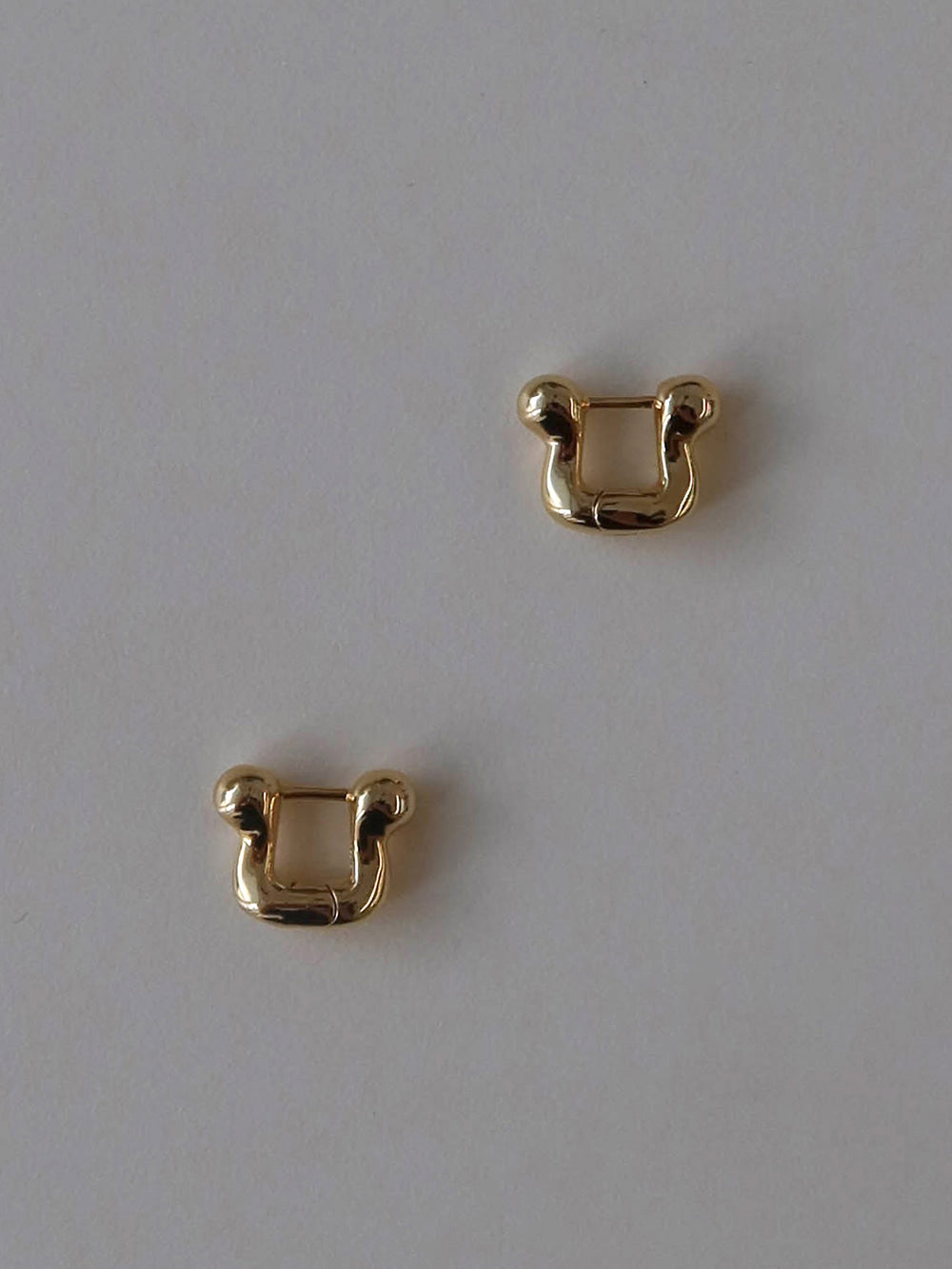 midnight-moment-ss-26-volume-balance-earring-gold-gold-s