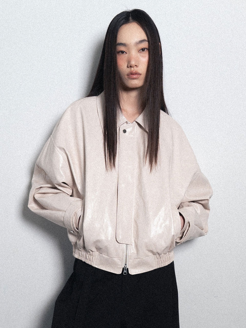visus-ss-26-glossy-leather-bomber-jacket-ivory-ivory-s