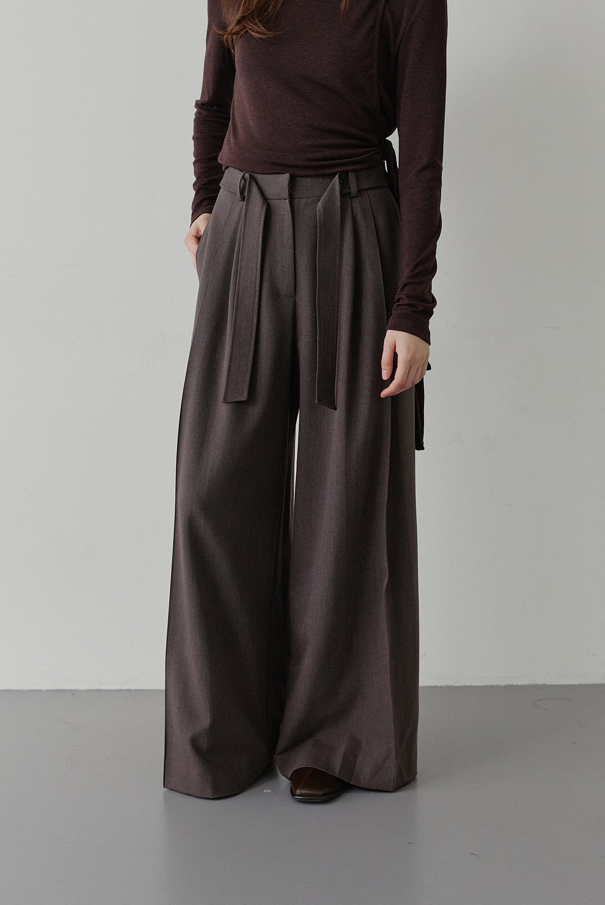makeatoast-fw-26-layered-belted-wide-slacks-brown-brown-s