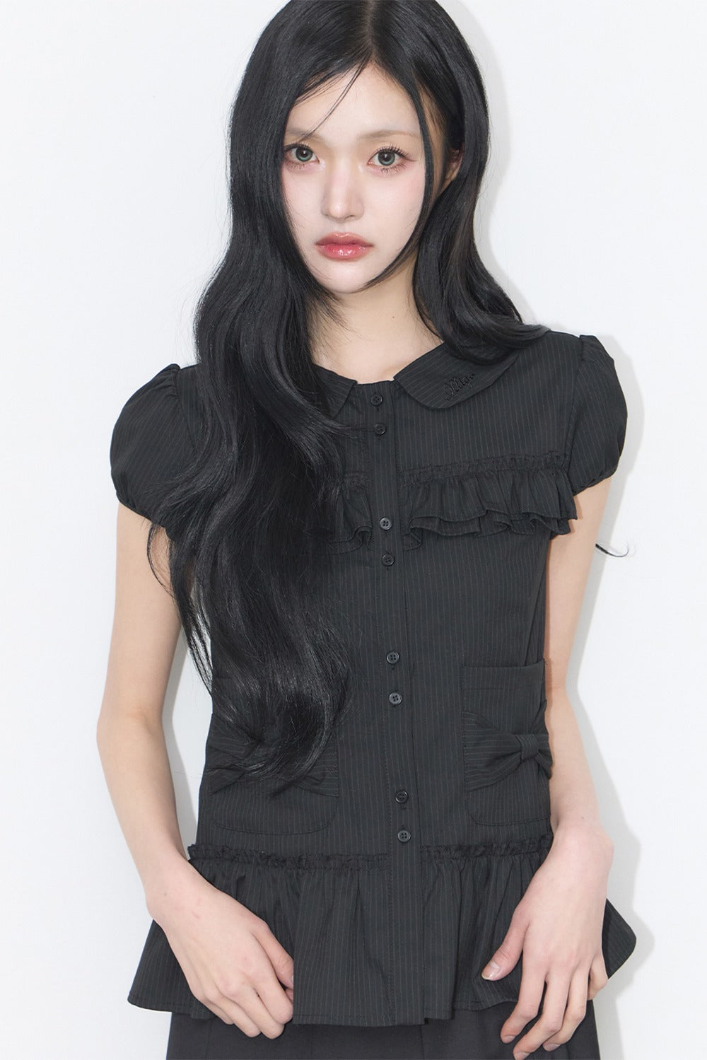 illigo-ss-26-bow-pocket-ruffle-blouse-stripe-black-black-s