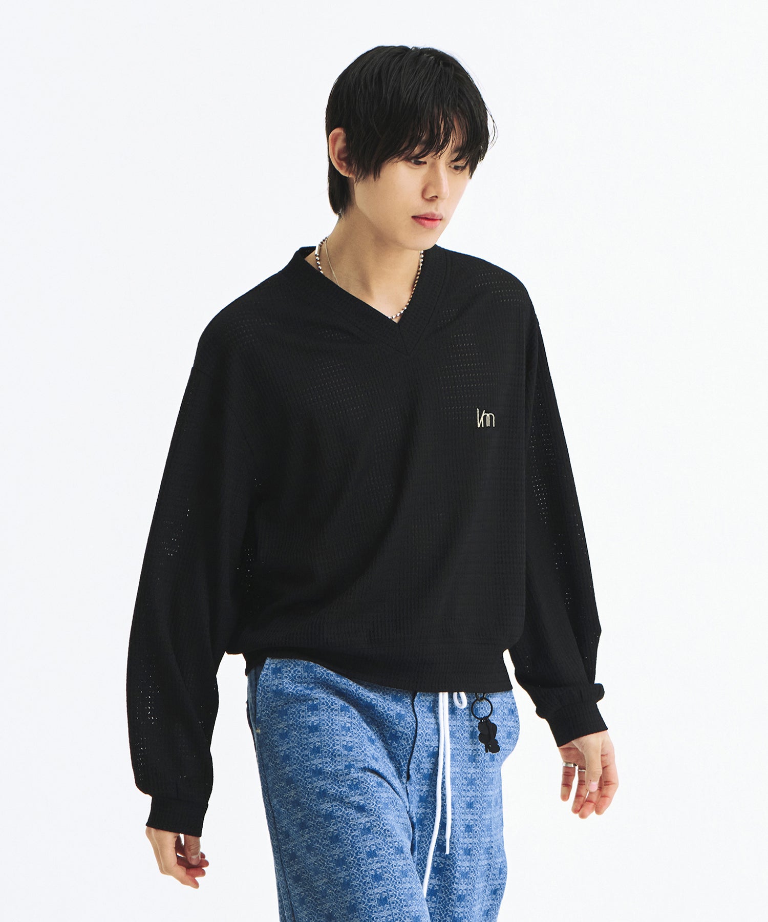 la-mer-ma-maison-ss-25-mesh-vneck-knit-black