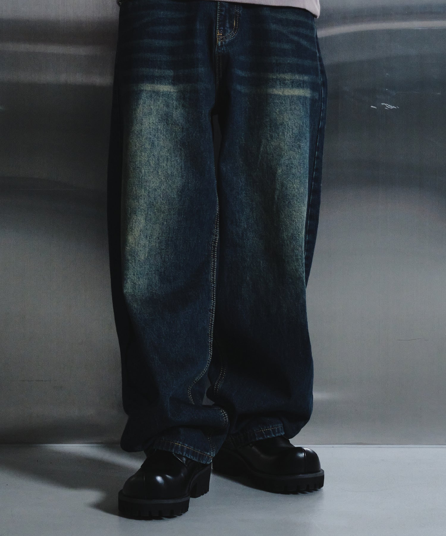 dwscompany-ss-25-balloon-fit-wide-denim-pants-(washed-blue)